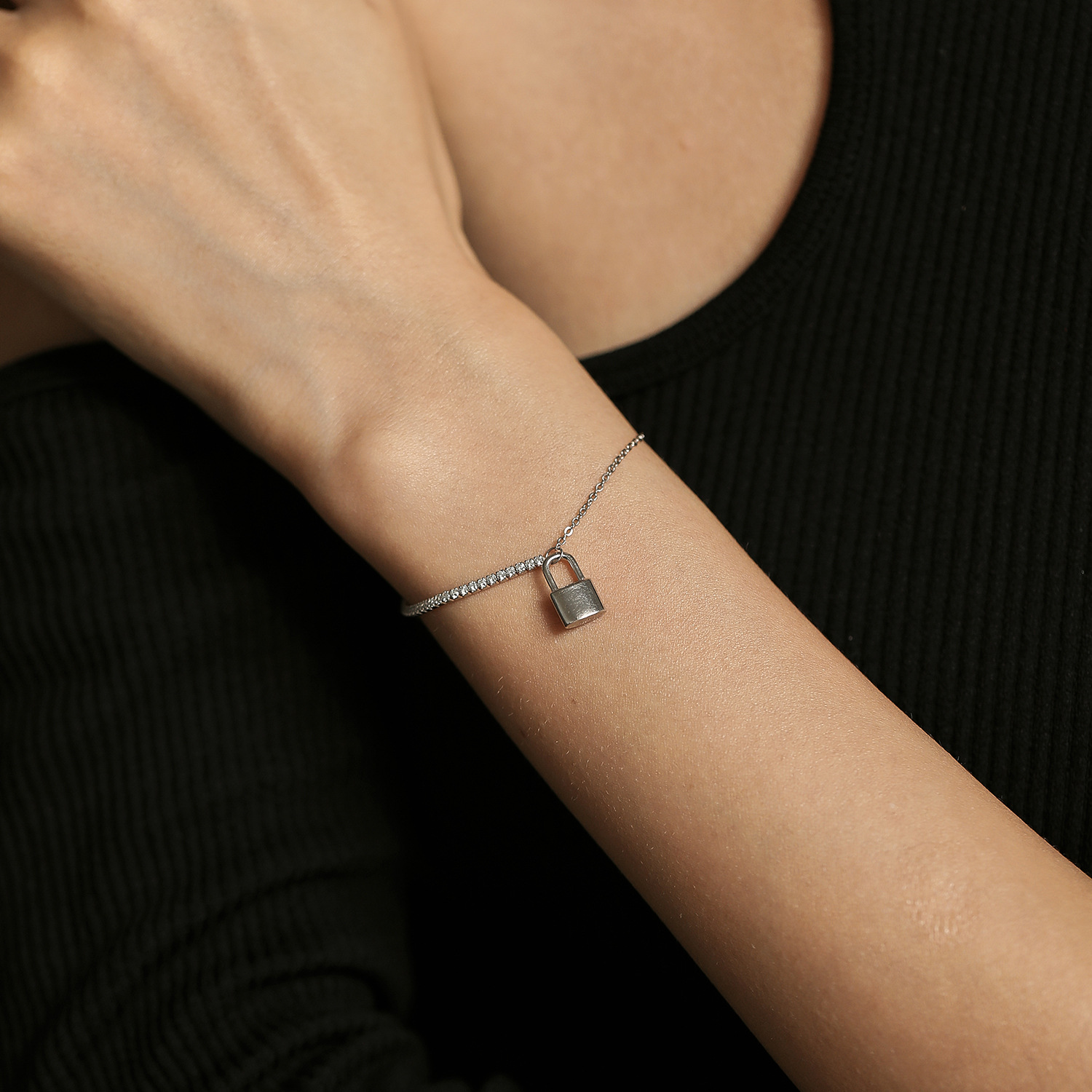 The Sterling Silver Diamond Chain Bracelet with Lock Clasp - Image 2