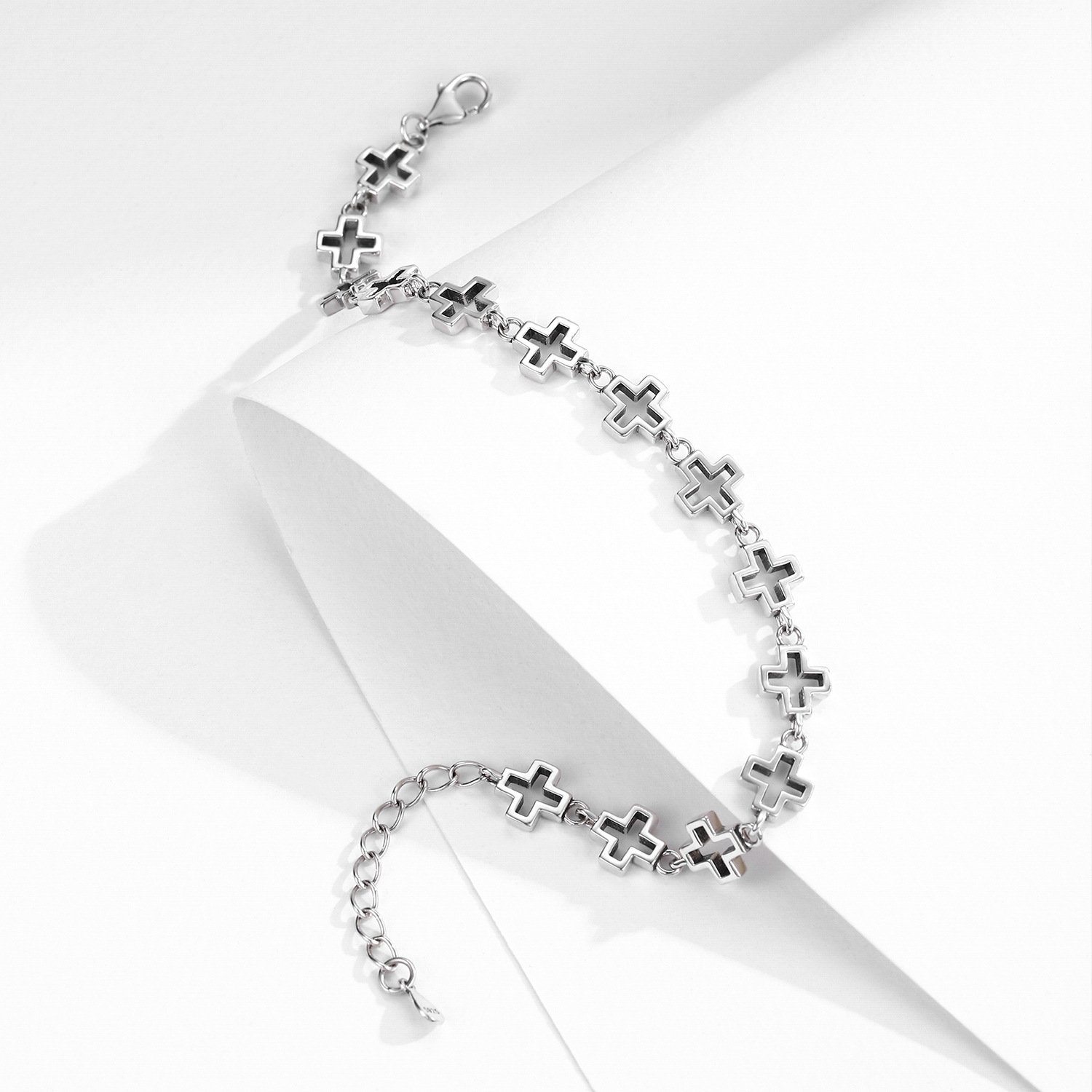 The S925 Silver Vintage Hollow Cross Bracelet - Image 4