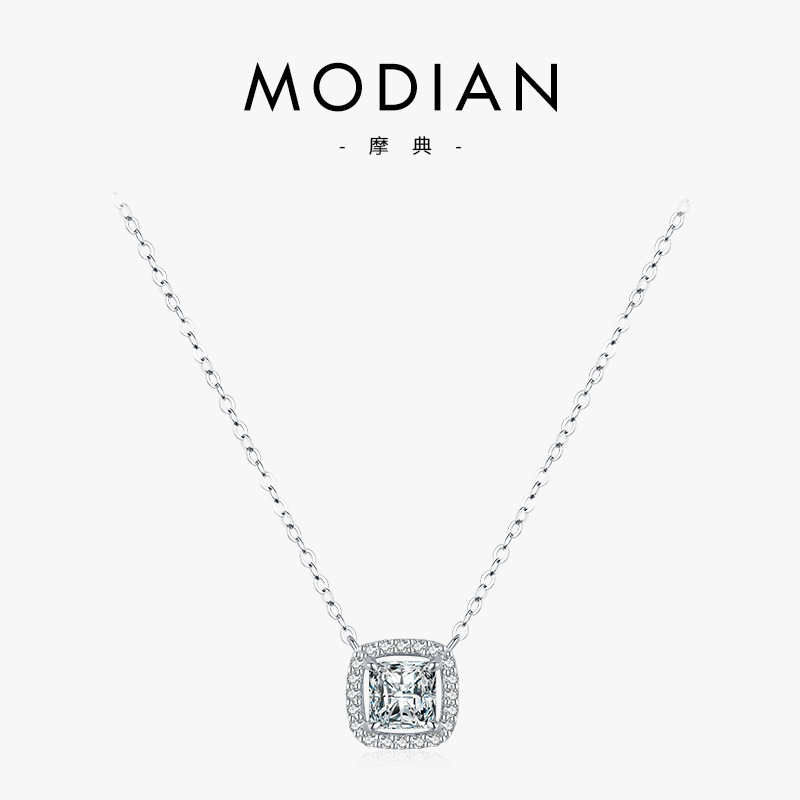 The S925 Sterling Silver Zircon Necklace