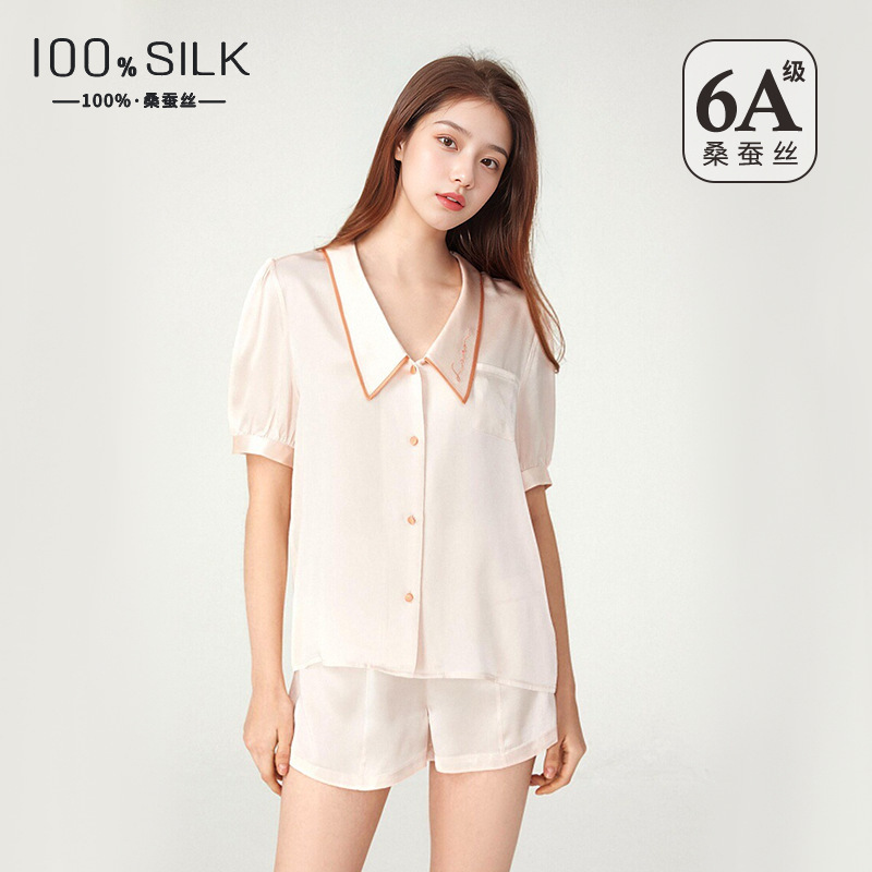 The 100% Mulberry Silk Short Sleeve Short Pajama Set