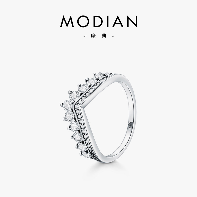The S925 Sterling Silver Crown Ring with Zirconia