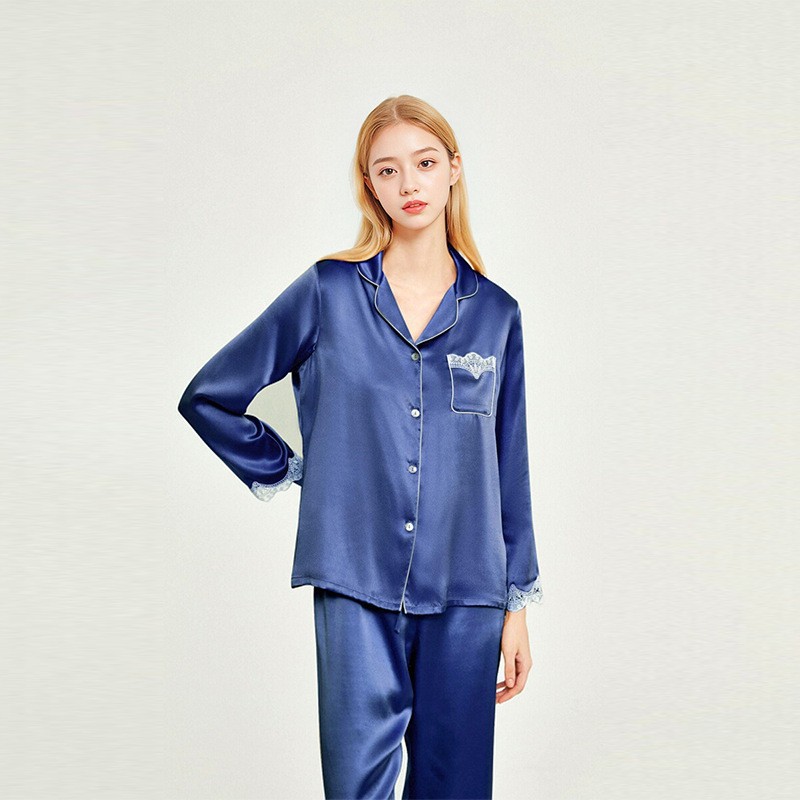 The 100% Mulberry Silk Long Sleeve Pajama Set - Image 2