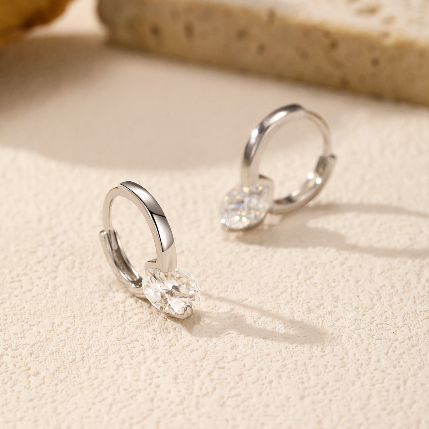 The S925 Sterling Silver Moissanite Ear Cuff - Image 4
