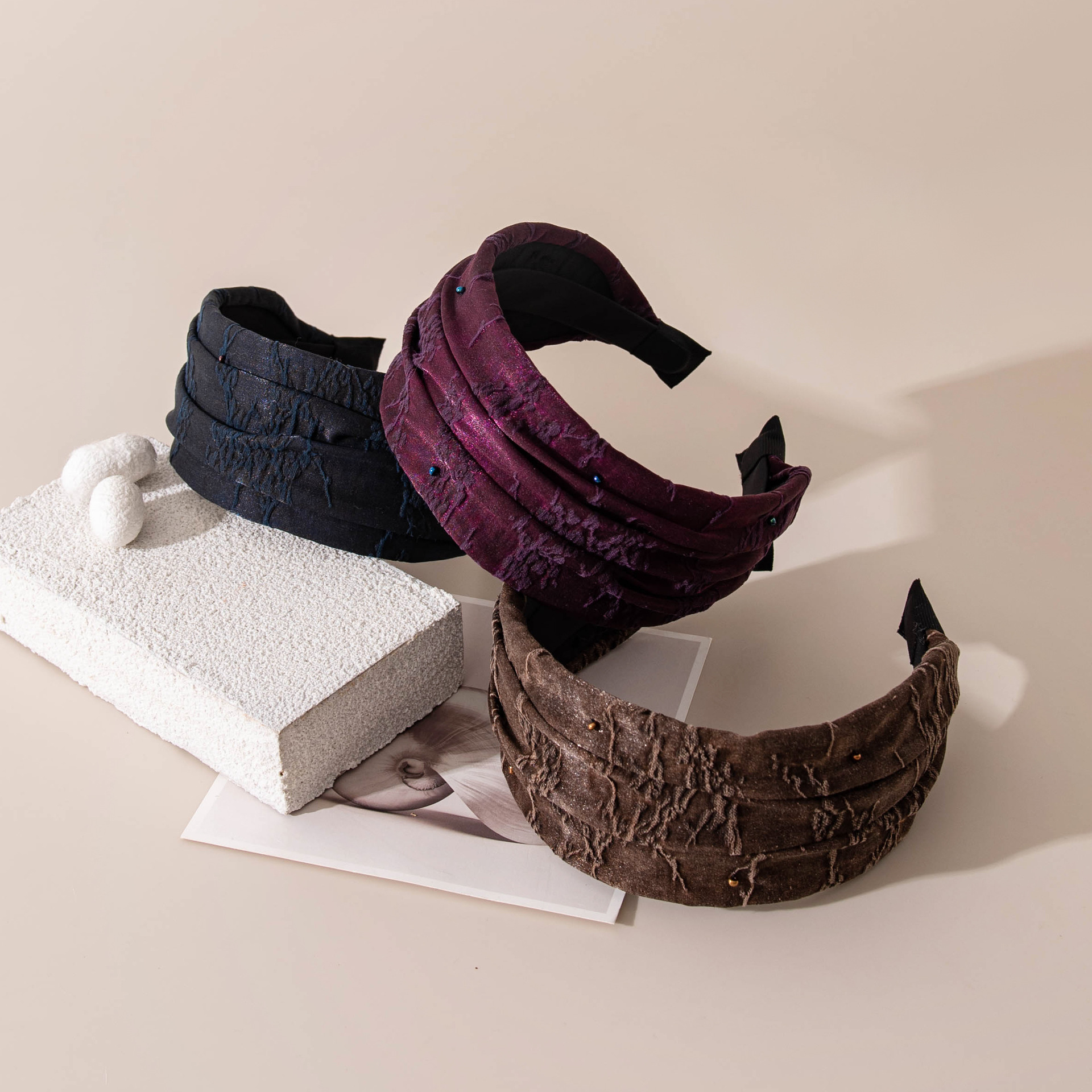 The Silk Wide Edge Anti-Slip Hair Hoop - Image 2