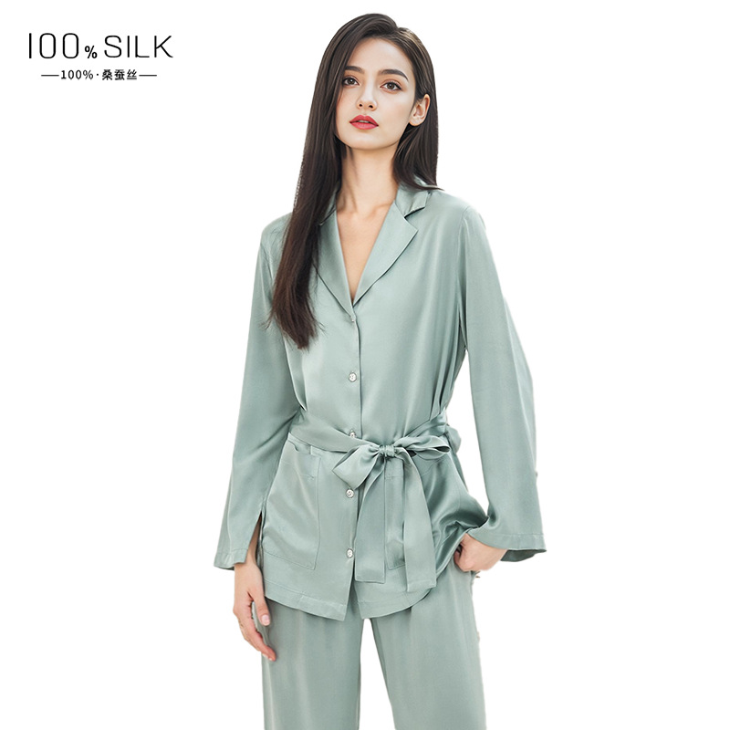 The 19 Momme 100% Mulberry Silk Pajama Set - Image 5