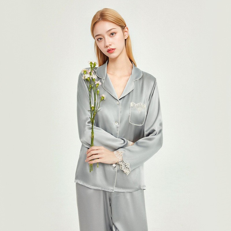 The 100% Mulberry Silk Long Sleeve Pajama Set - Image 3