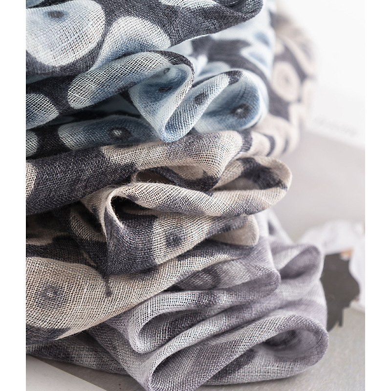 The 100% Linen Polka Dot Scarf - Image 4