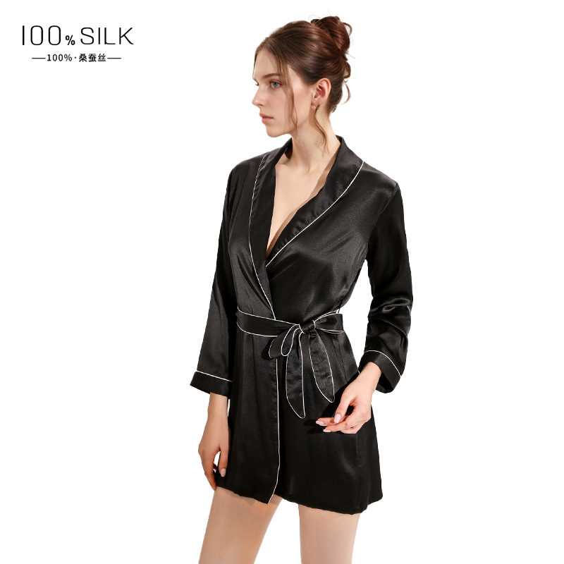 The 19 Momme 100% Mulberry Silk Morning Robe - Image 5