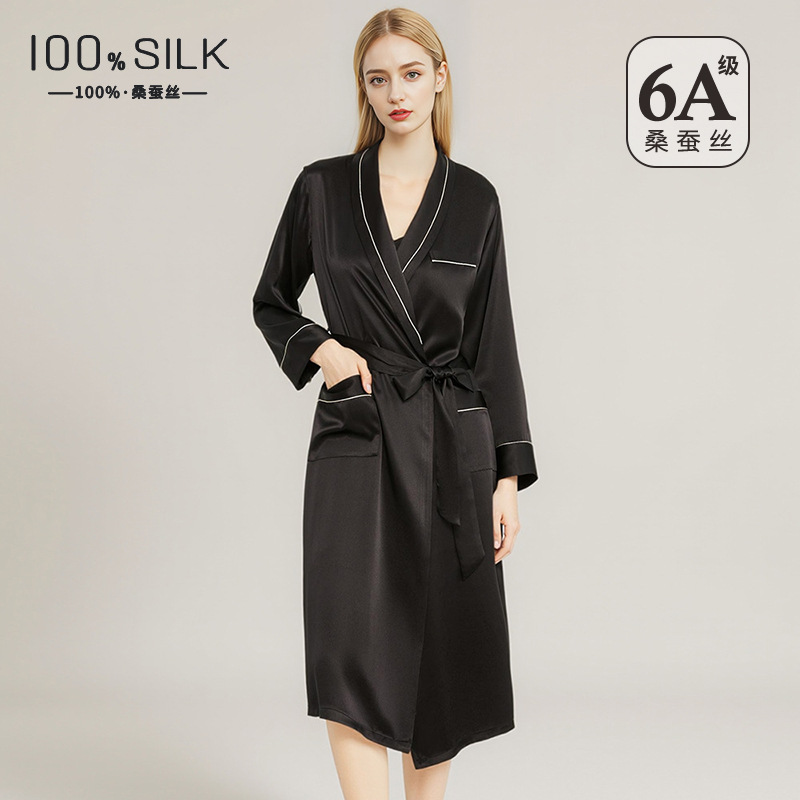 The 19 Momme 100% Mulberry Silk Mid-Length Robe