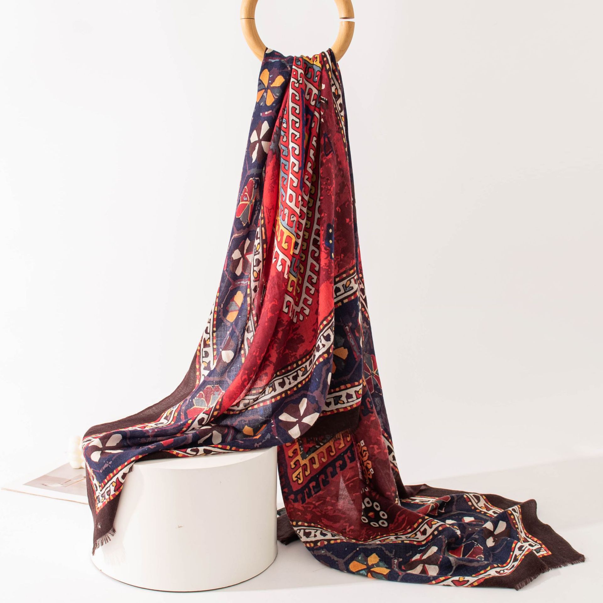 The Water-Soluble Wool Long Scarf - Image 5