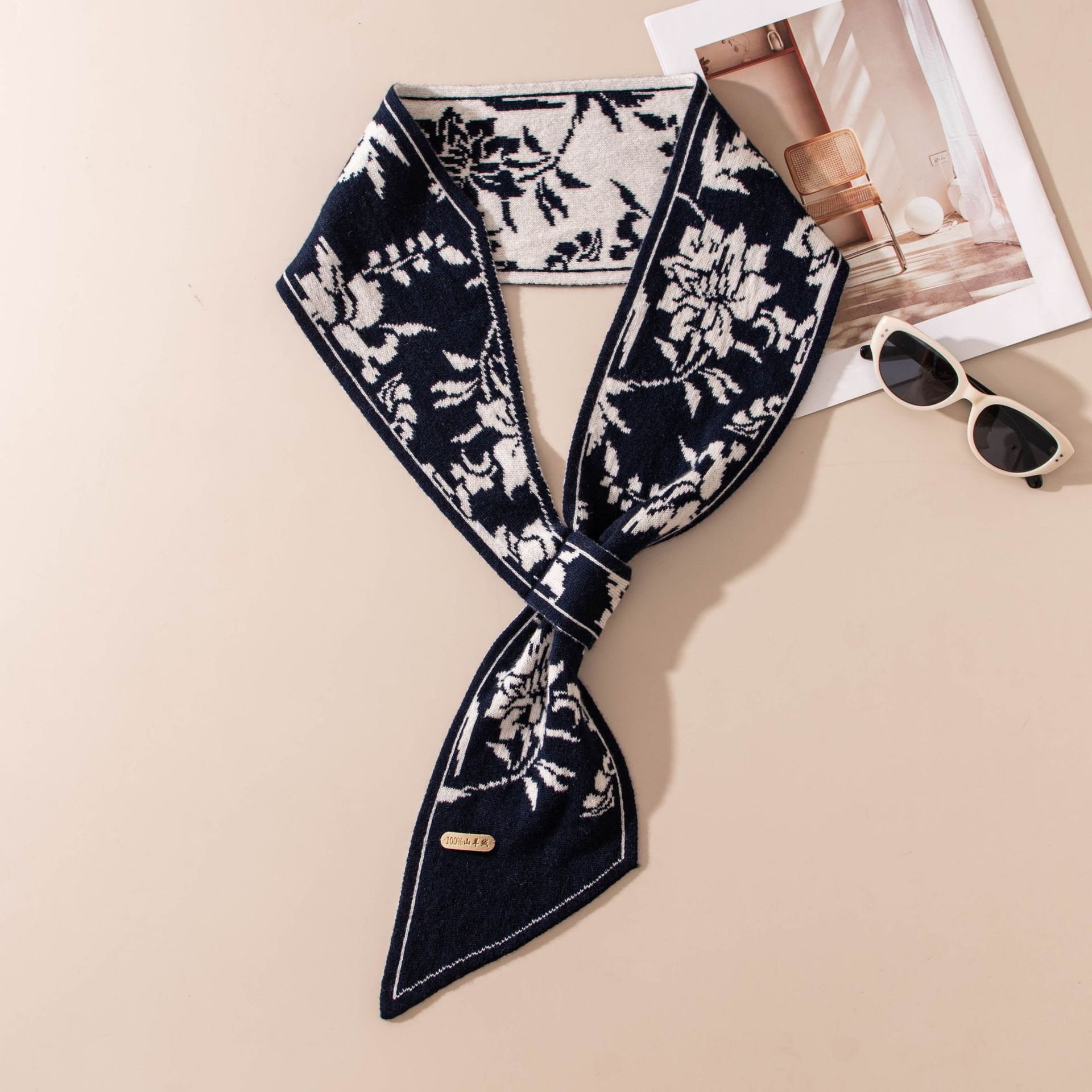 FHYR26-7270-5 Unique Beauty - Navy Blue