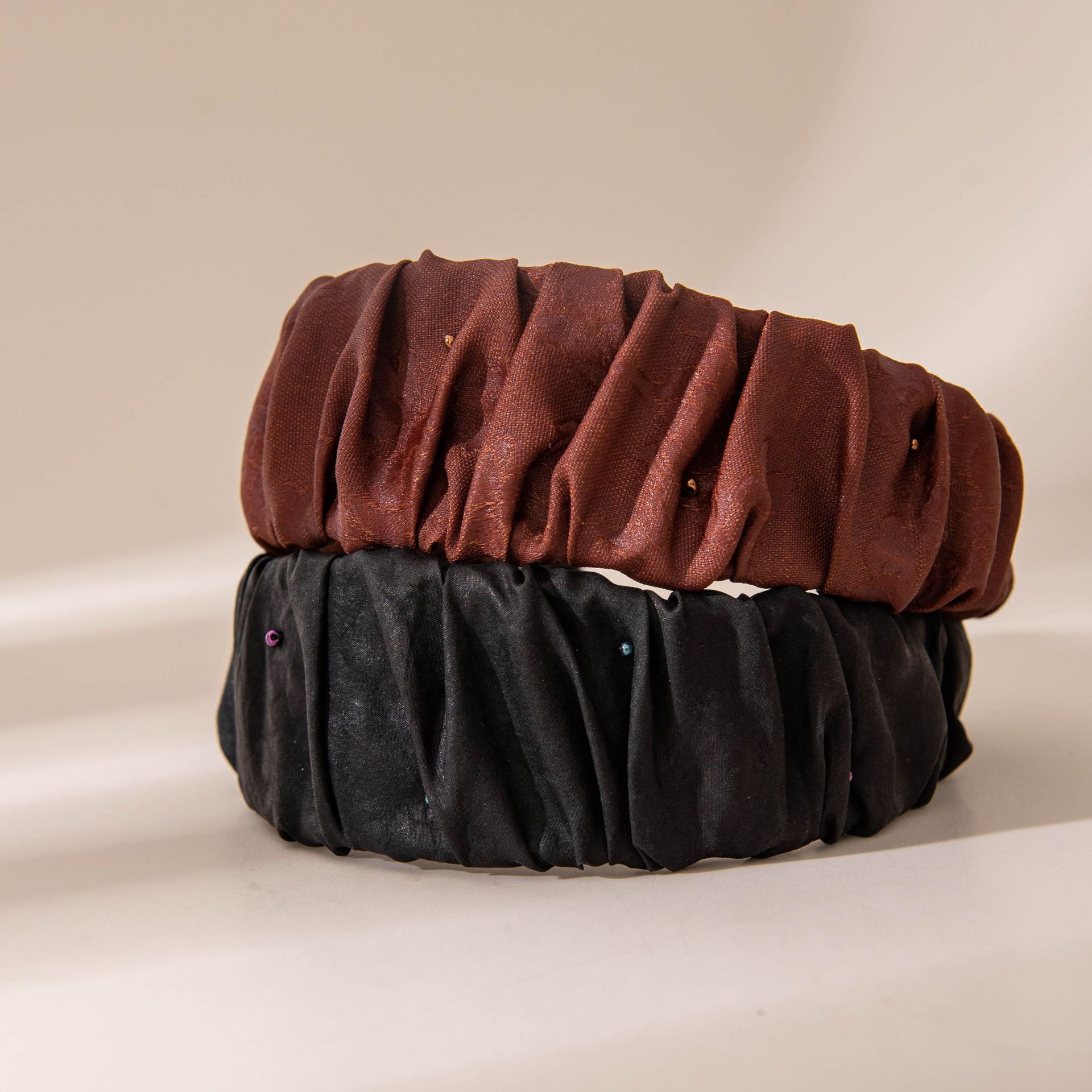 The Handmade Silk Wide Anti-Slip Hair Hoop - Image 4
