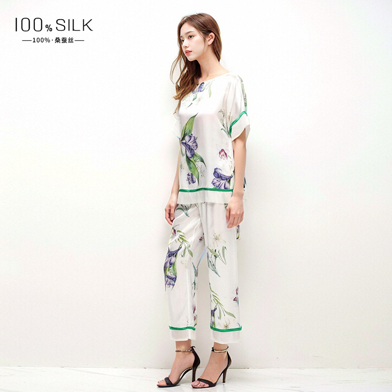 The 100% Mulberry Silk Short Sleeve Pajama Set - Image 3