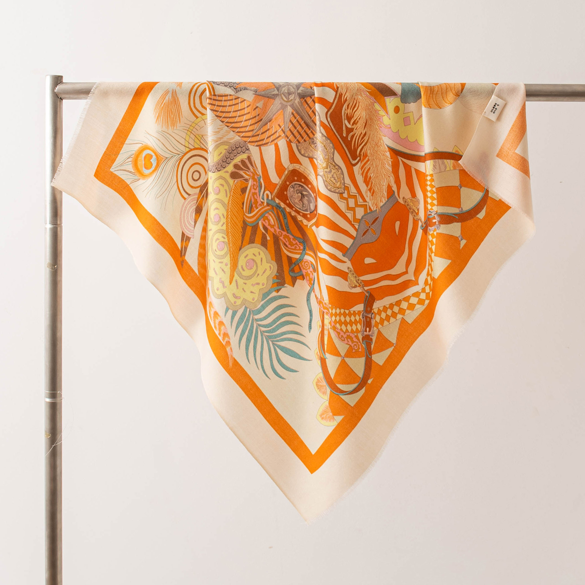 FHSY26-7275-3 Orange Domain Fantasy Pattern