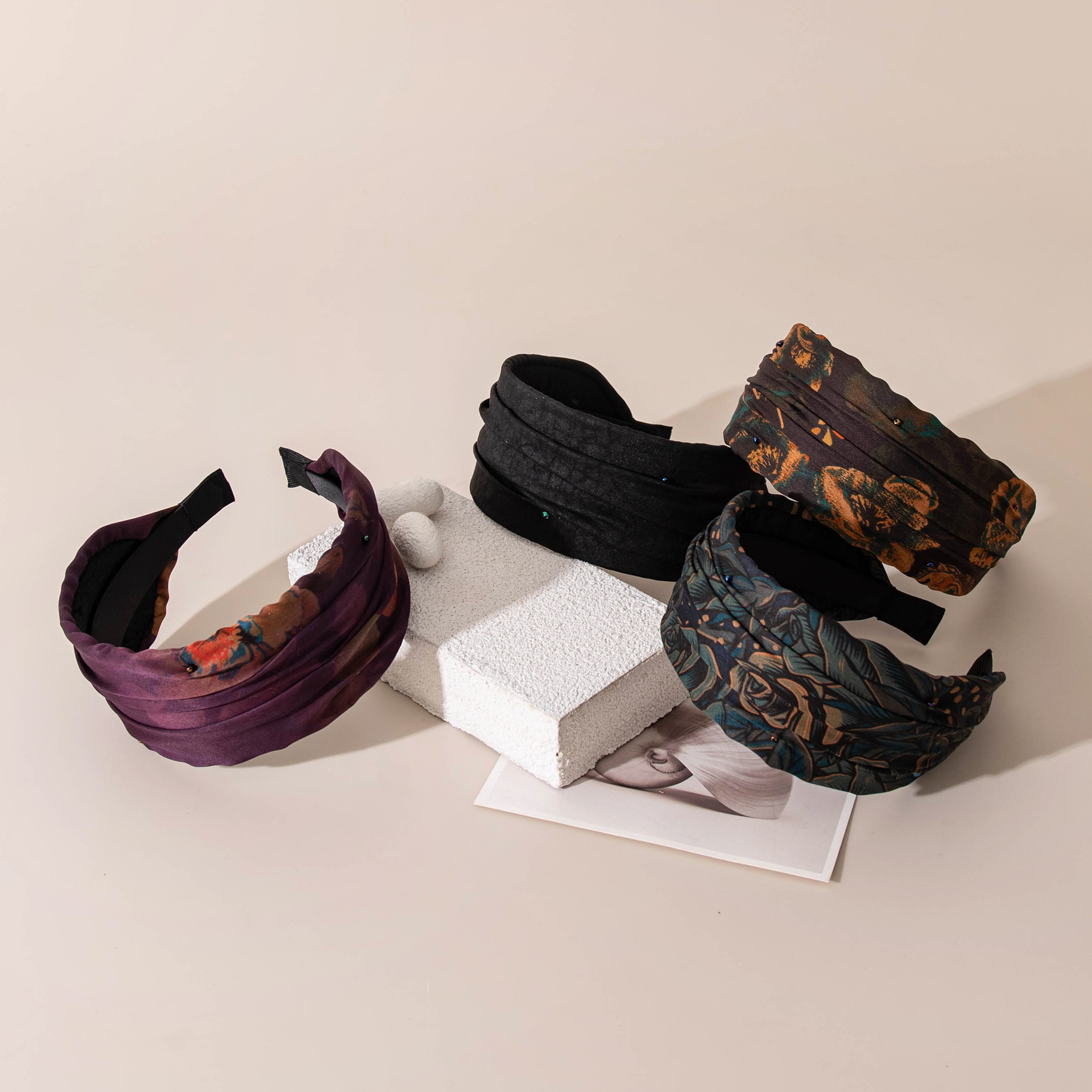 The Silk Wide Edge Anti-Slip Hair Hoop - Image 3