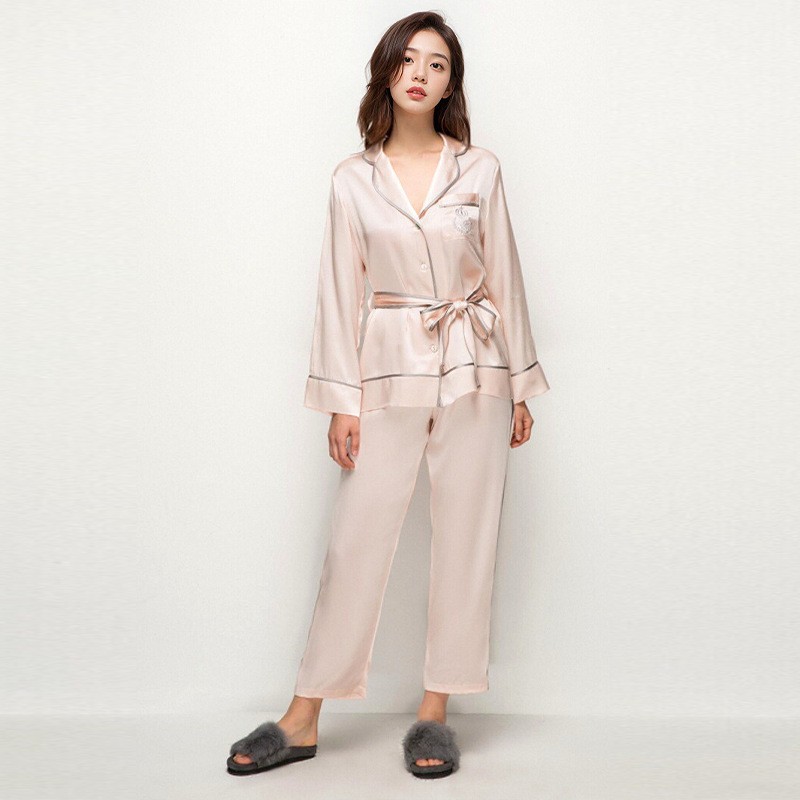 The 19 Momme 100% Mulberry Silk Pajama Set - Image 3