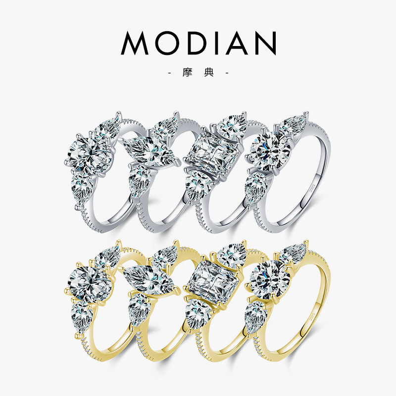 The S925 Sterling Silver Cubic Zirconia Engagement Ring