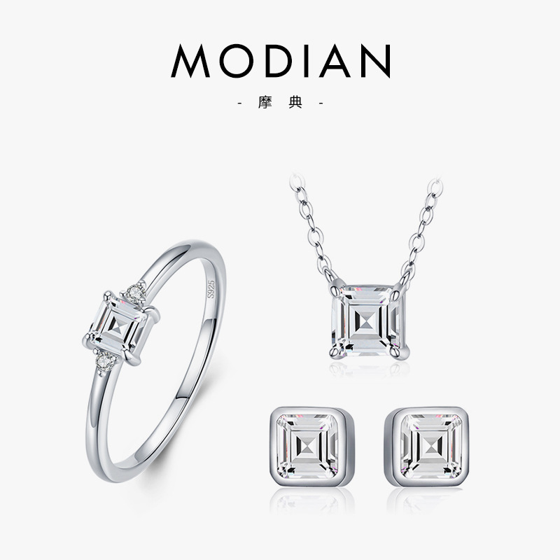 The S925 Sterling Silver Diamond Jewelry Set