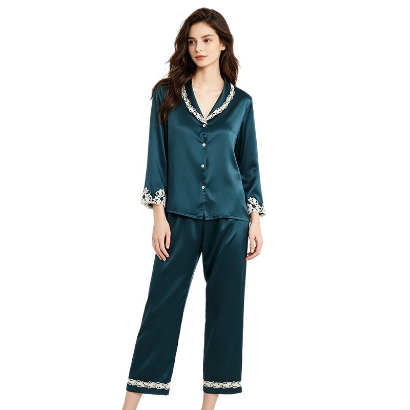 The 19 Momme 100% Mulberry Silk Long Sleeve Pajama Set - Image 5