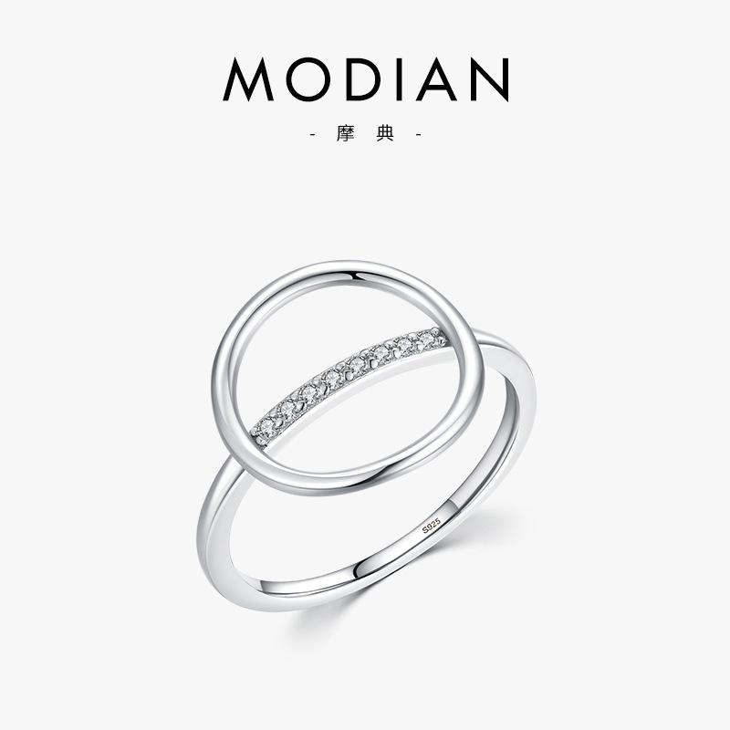 The S925 Sterling Silver Minimalist Diamond Ring