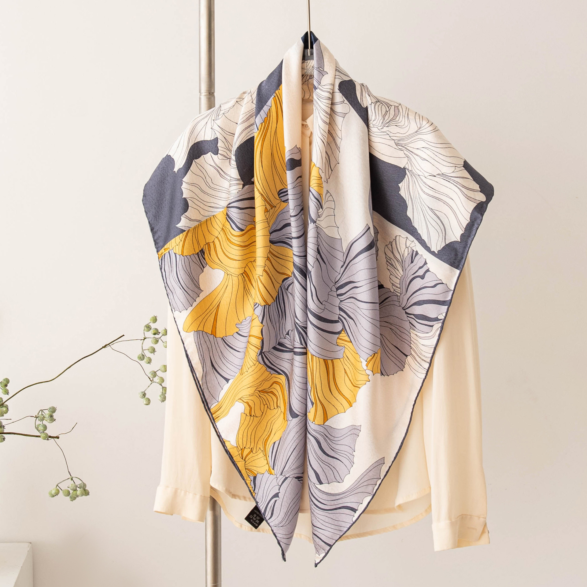 The Mulberry Silk Scarf in Gift Box