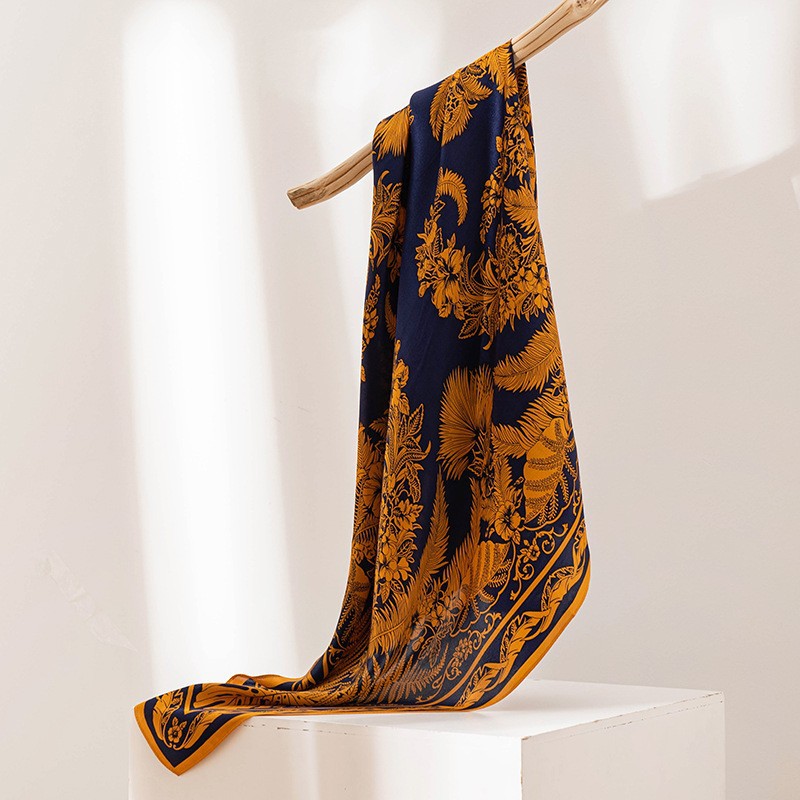 9207-1 Jungle Banana Leaf Gold