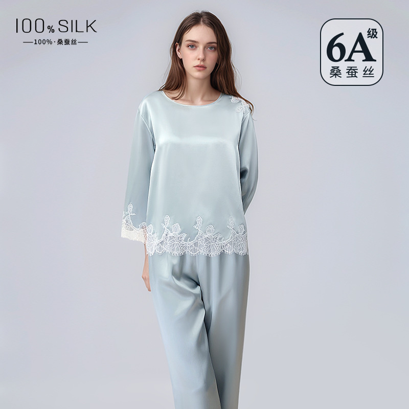 The 19 Momme 100% Mulberry Silk Crew Neck Pajama Set - Image 3