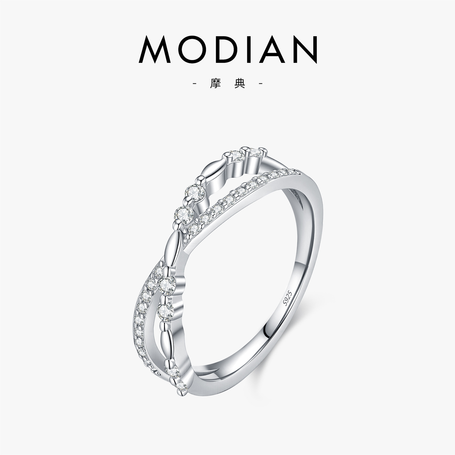 The VVS1 Moissanite S925 Sterling Silver Double Layer Cross Ring