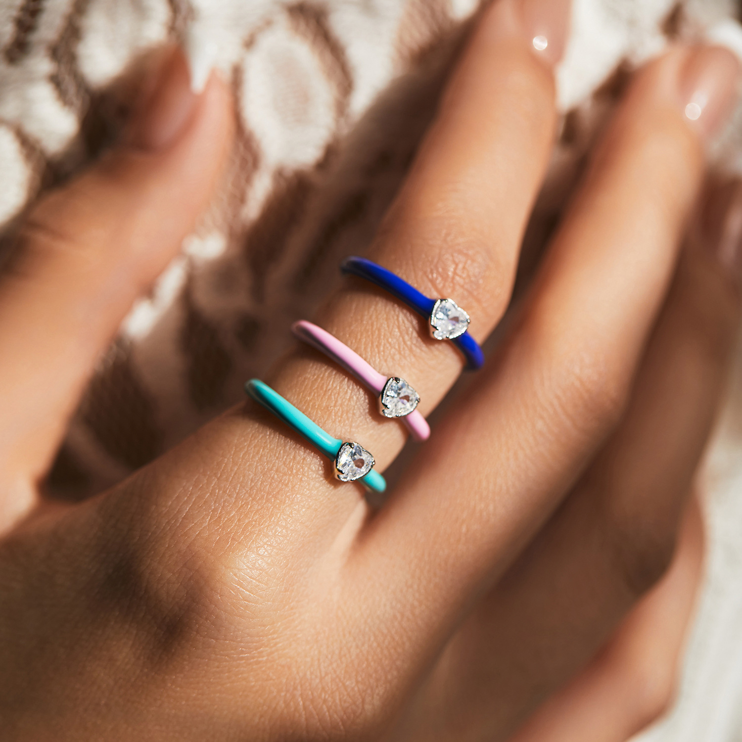 The S925 Sterling Silver Enamel Heart Rhinestone Ring and Earrings - Image 2