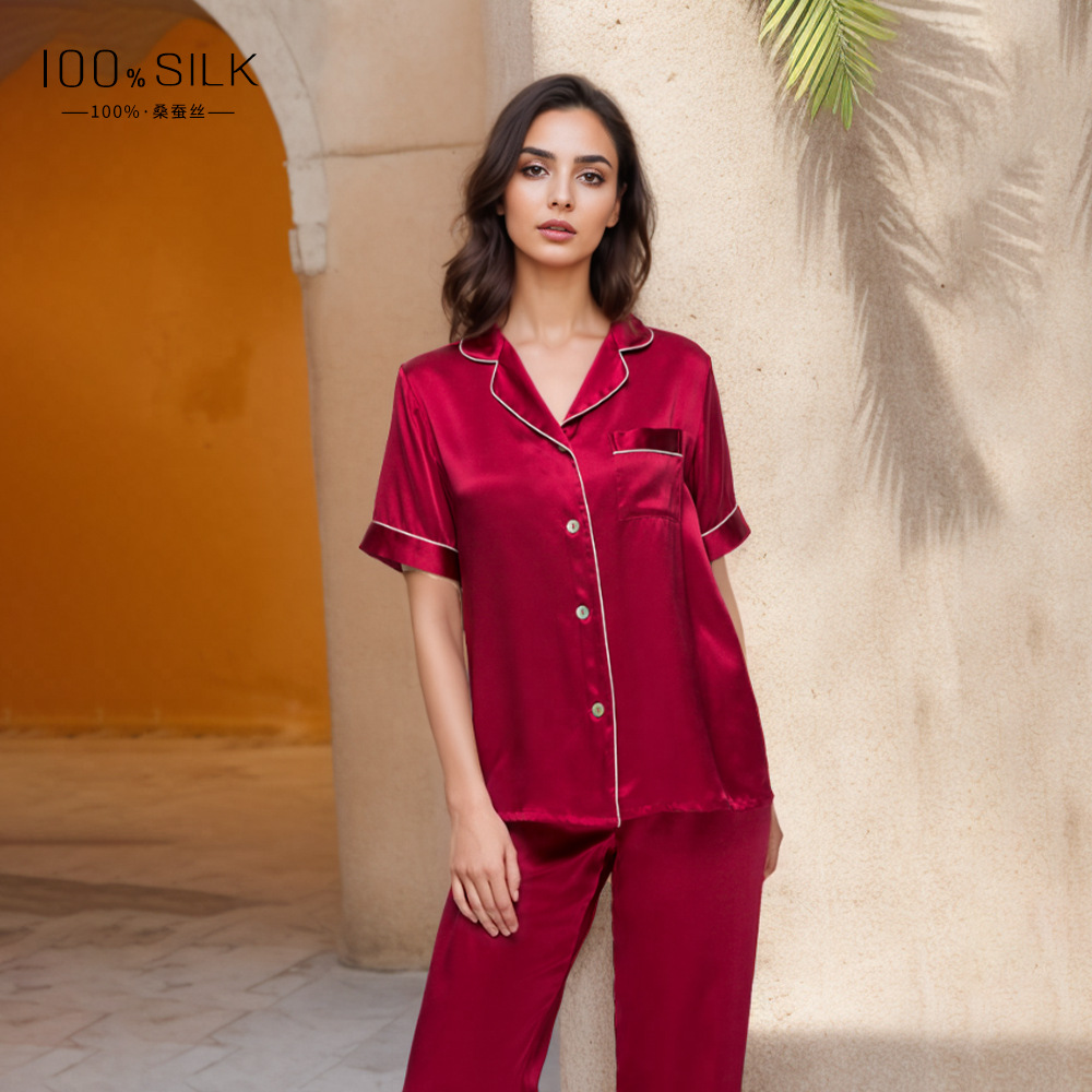 The 100% Mulberry Silk Short Sleeve Pants Pajama Set - Image 2