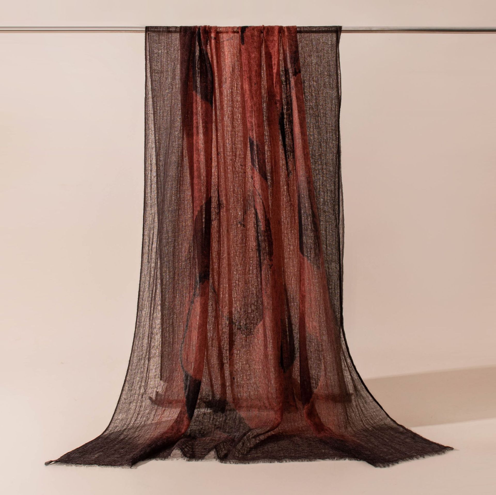 FHYR26-7271-2 Crimson Haze Velvet Mist