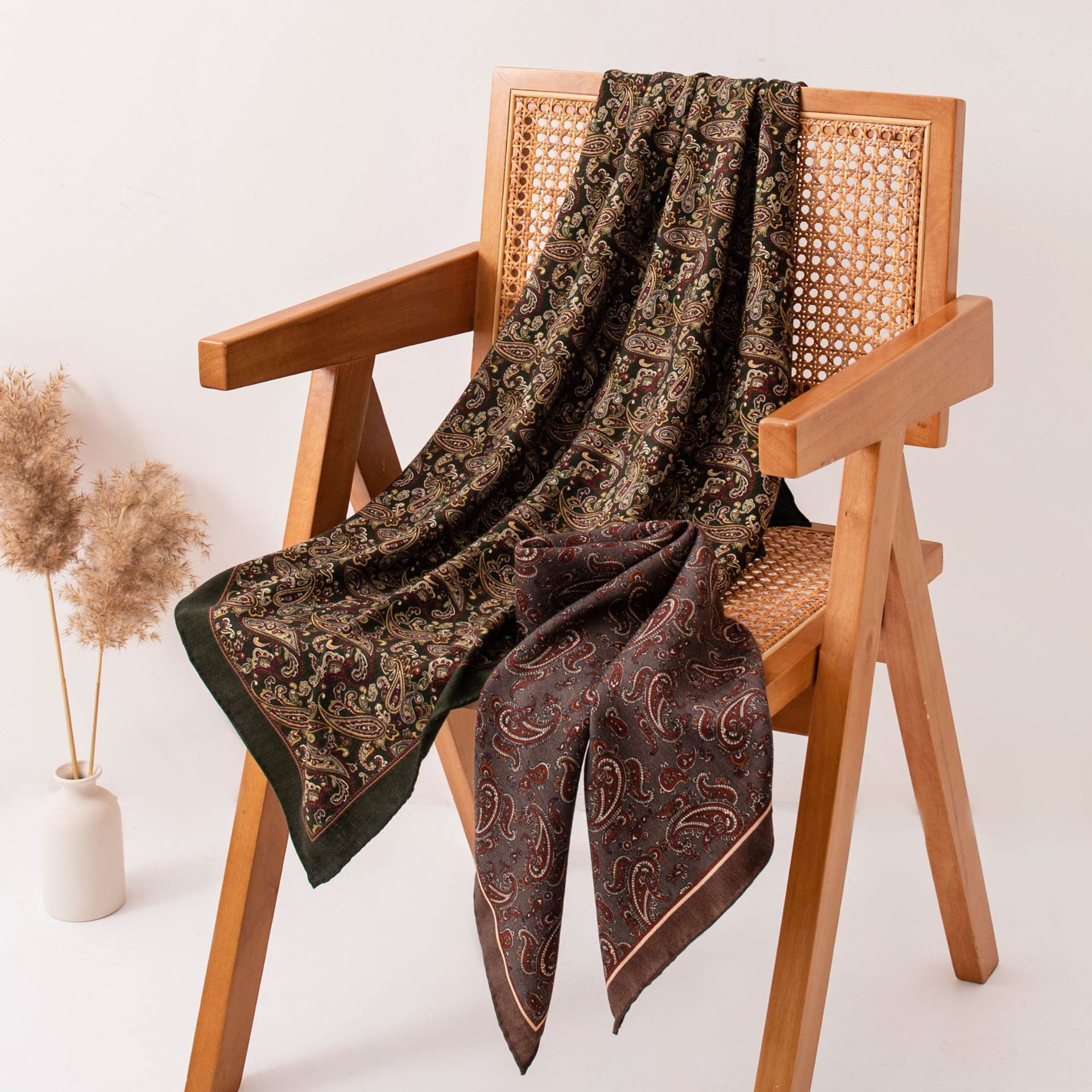 The Double-Sided Silk Wool Square Scarf