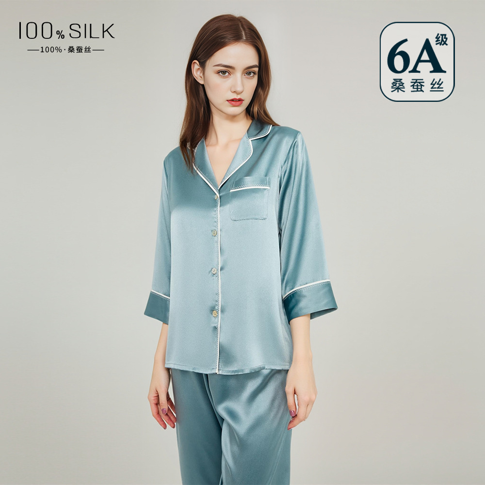 The 19 Momme 100% Mulberry Silk Pajama Set - Image 4