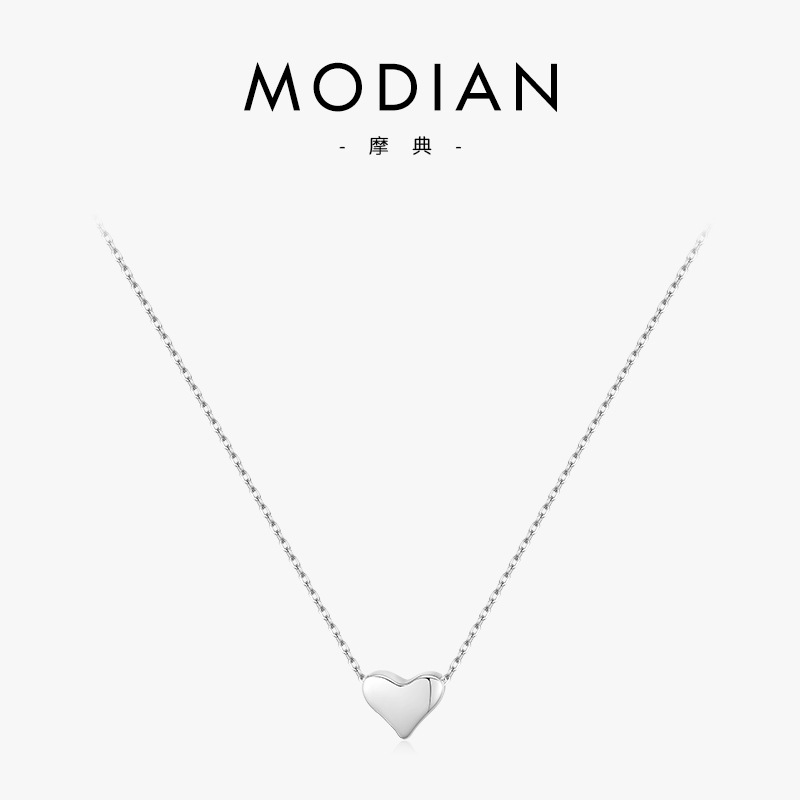 The S925 Sterling Silver Heart Pendant Box Chain Necklace