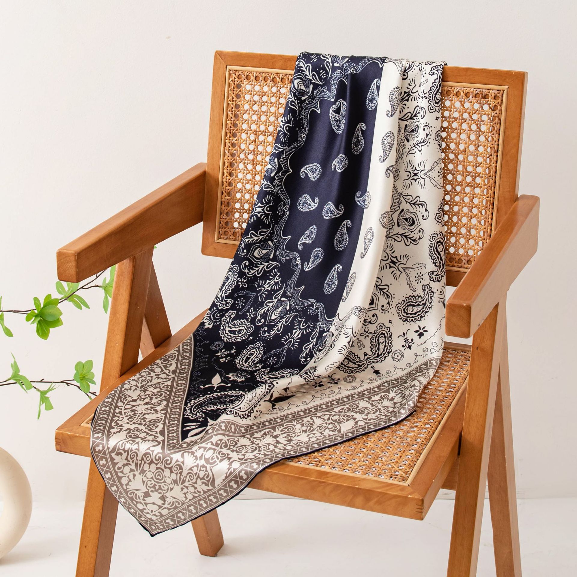 The Hand-Rolled Mulberry Silk Neck Scarf