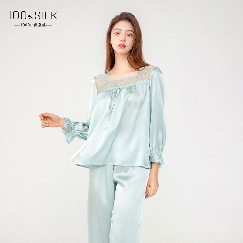 The 100% Mulberry Silk Square Neck Long Sleeve Pajama Set