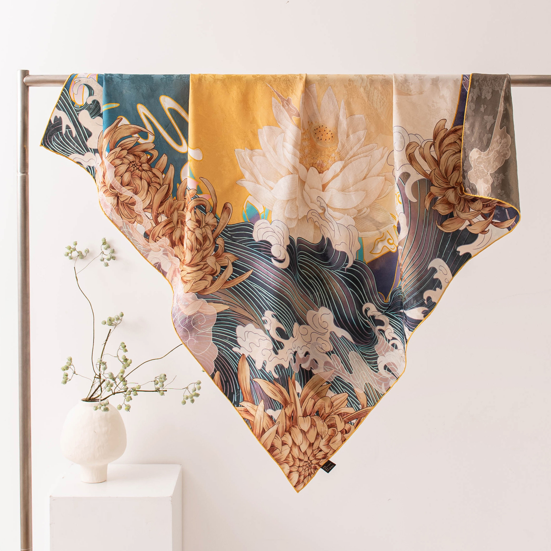 FHZ26-90370-1 Hand Rolled - Double-sided Moonlit Garden