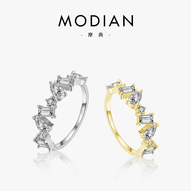 The Sterling Silver Irregular Zircon Ring