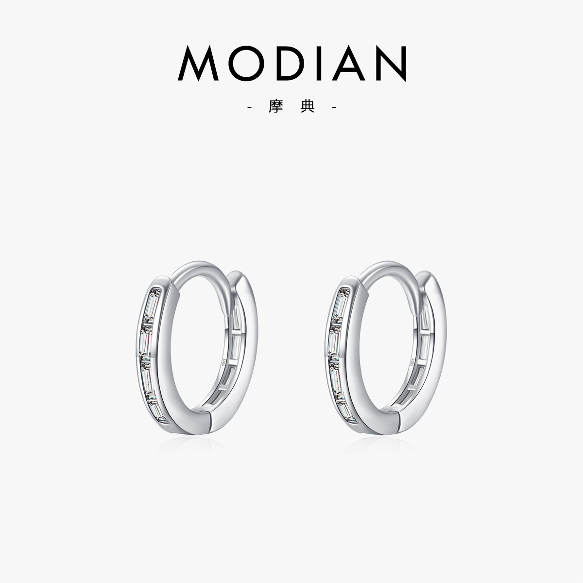 The S925 Sterling Silver Zircon Ear Cuff