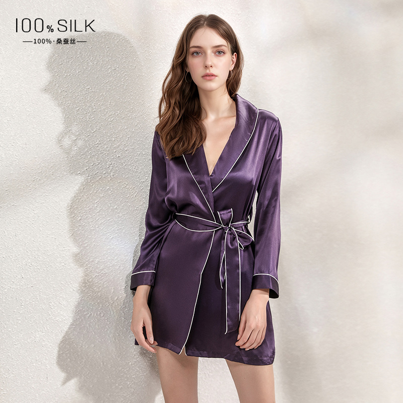 The 19 Momme 100% Mulberry Silk Morning Robe - Image 2