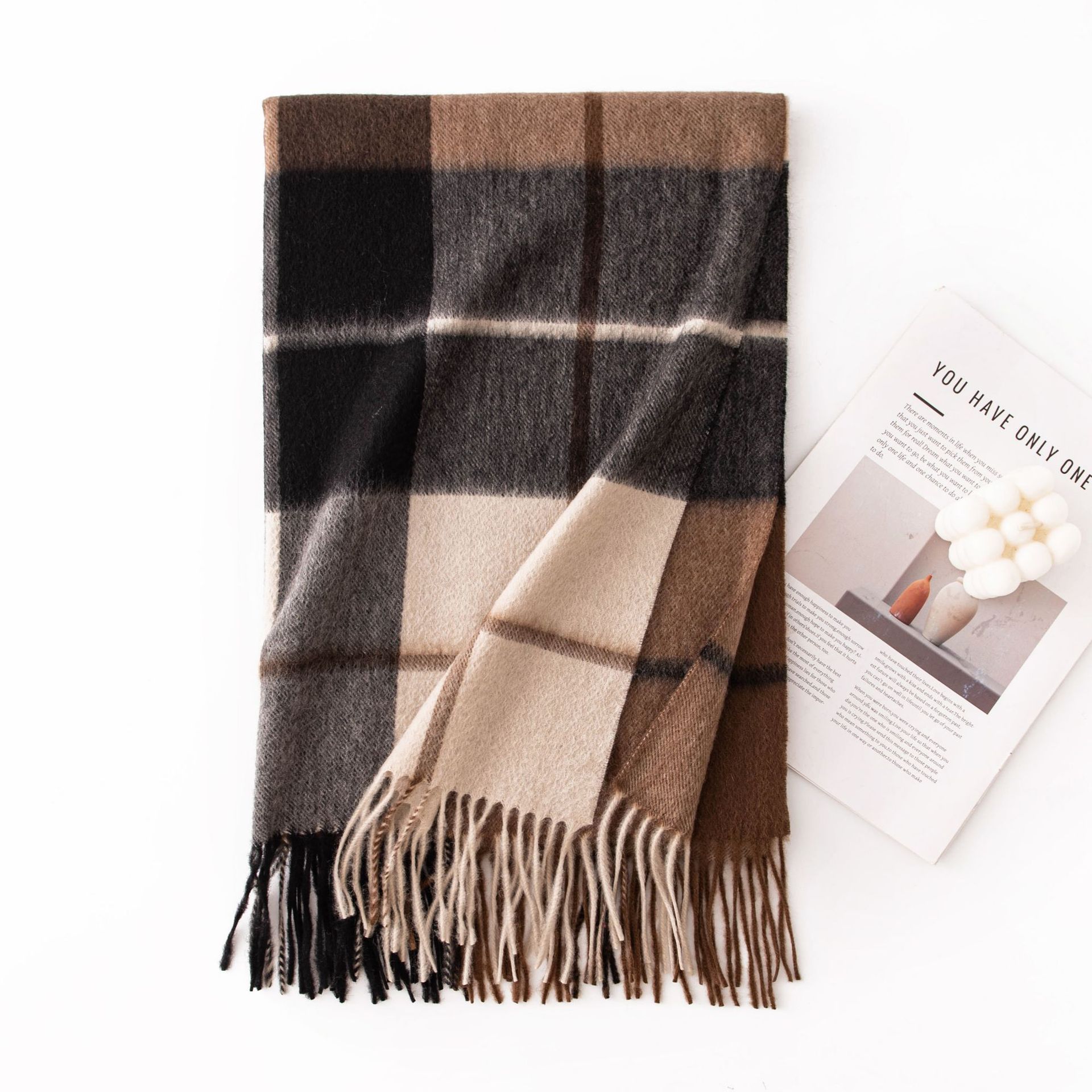 FHY25-7142-1 White Brown Plaid