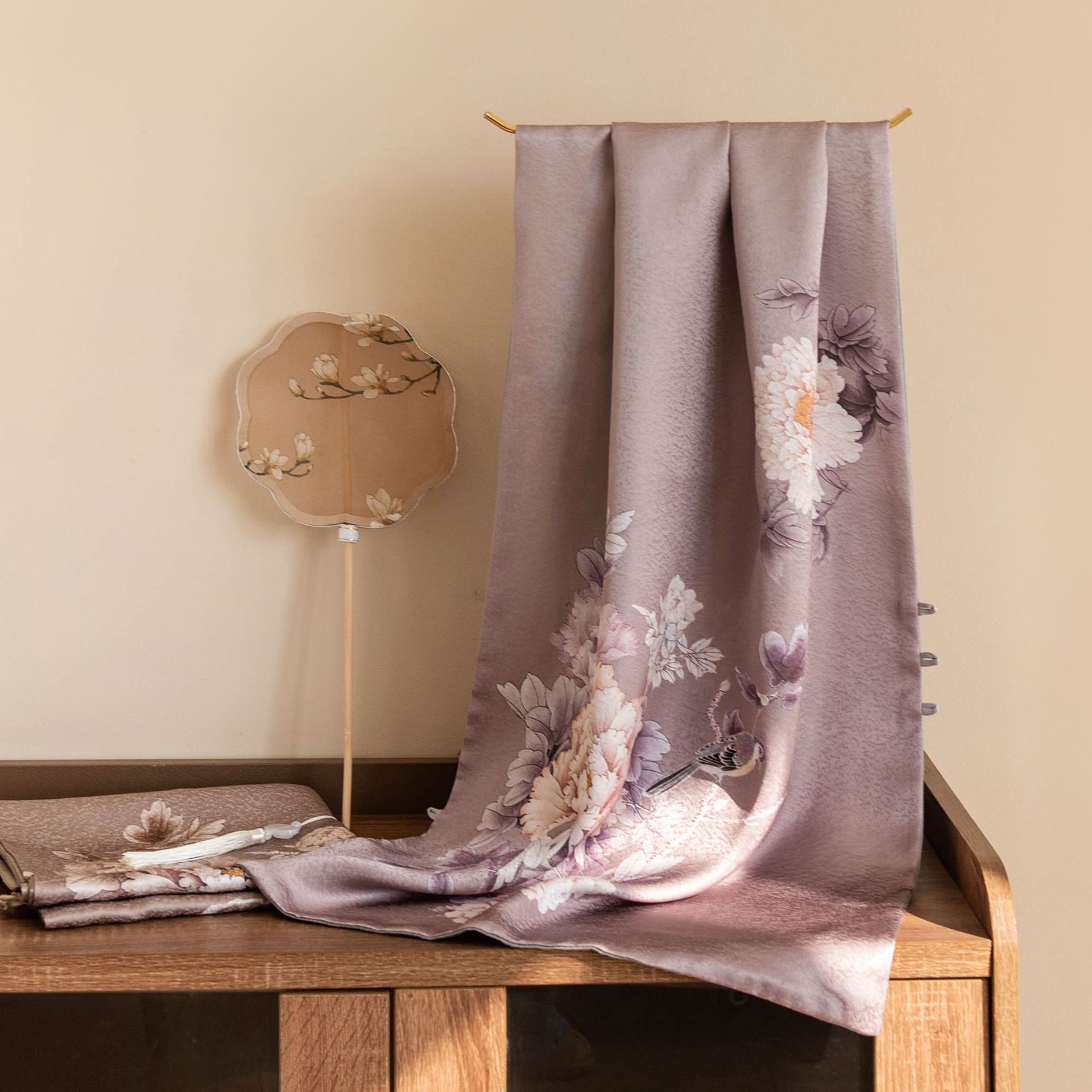 The Snowflake Pattern Pure Silk Double-Layer Buckle Wrap
