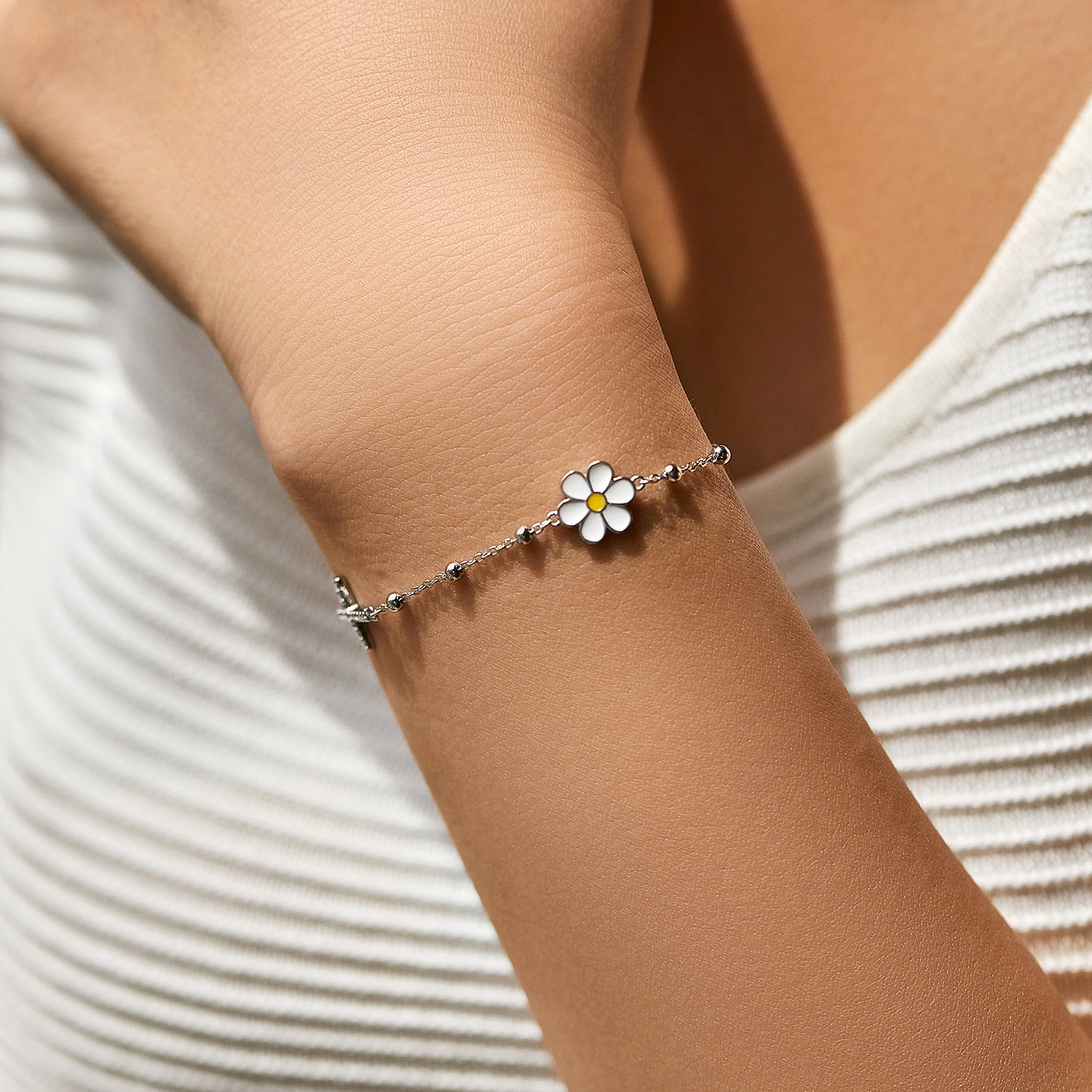 The S925 Sterling Silver Daisy Cross Rhinestone Beaded Bracelet - Image 2