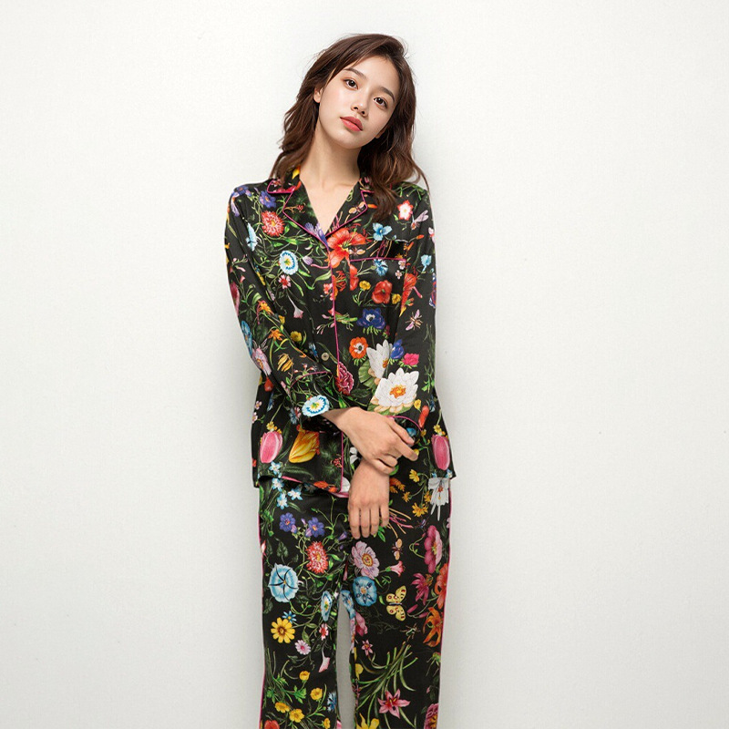 The 100% Mulberry Silk Long Sleeve Pajama Set - Image 4