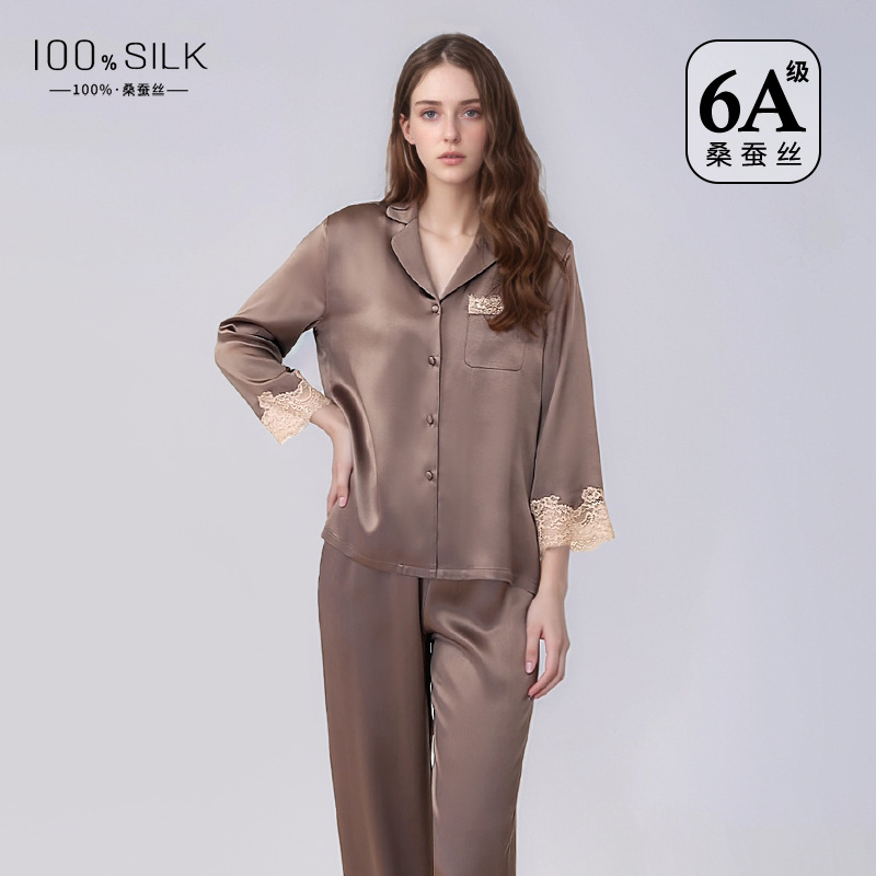 The 100% Mulberry Silk Long Sleeve Pajama Set