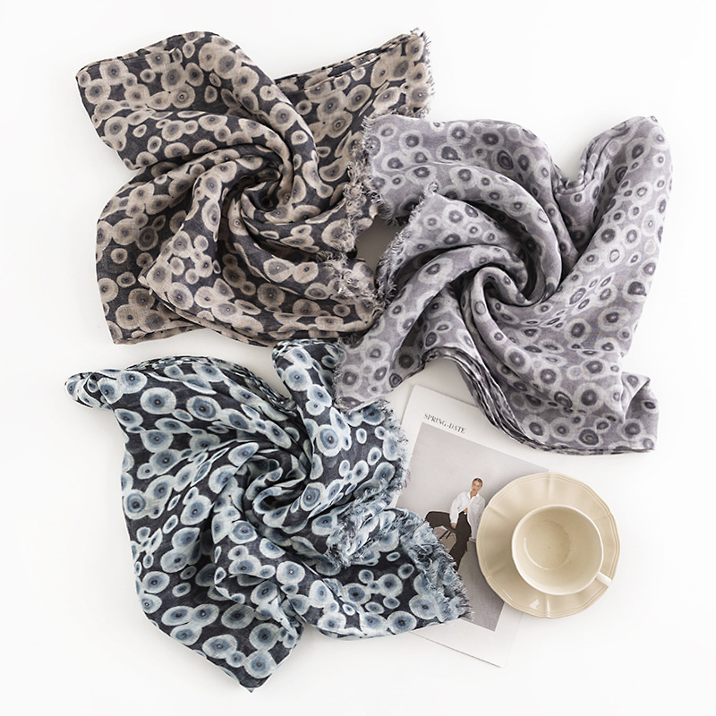 The 100% Linen Polka Dot Scarf - Image 2